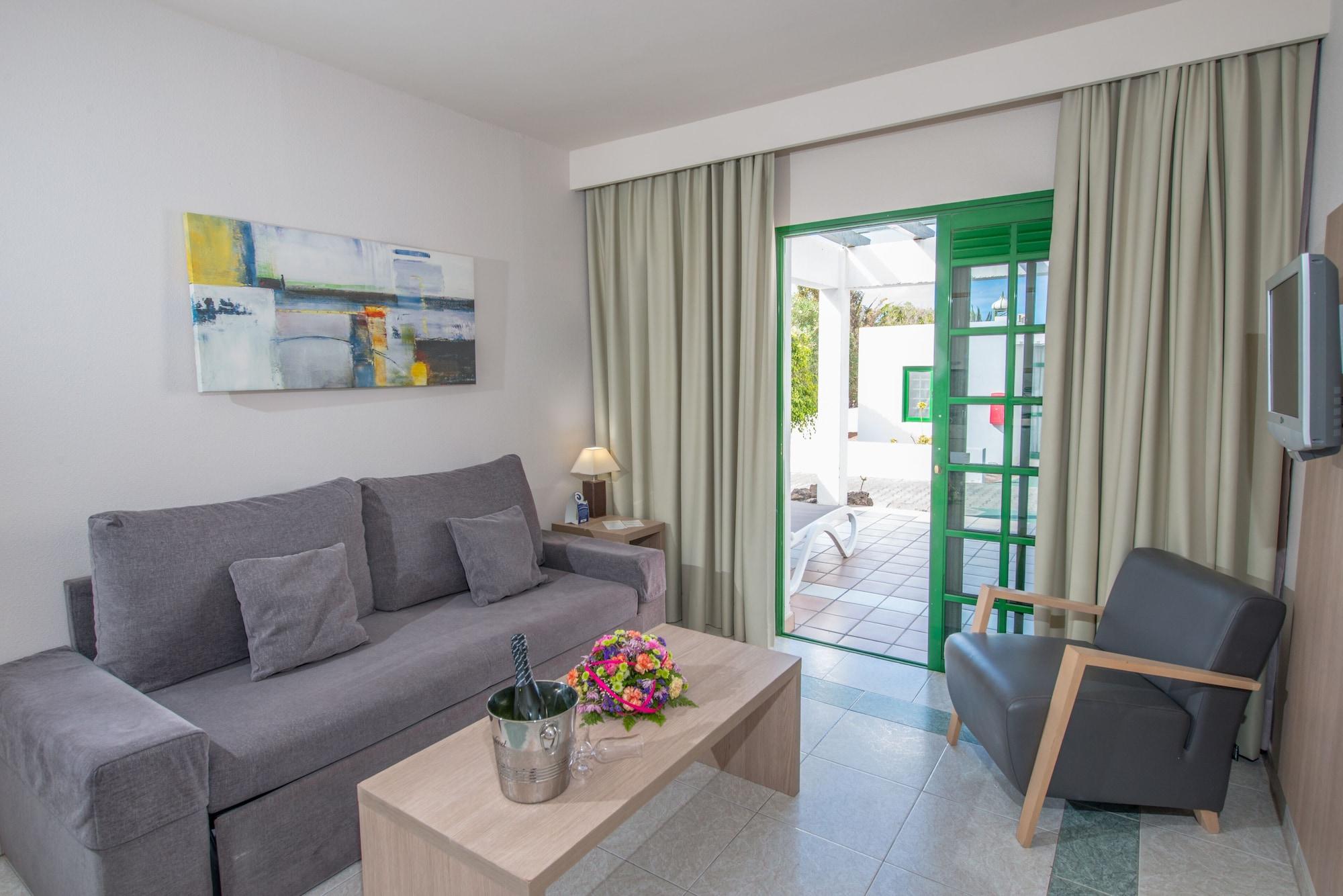 Relaxia Lanzasur Club - Aqualava Water Park Hotel Playa Blanca  Eksteriør billede